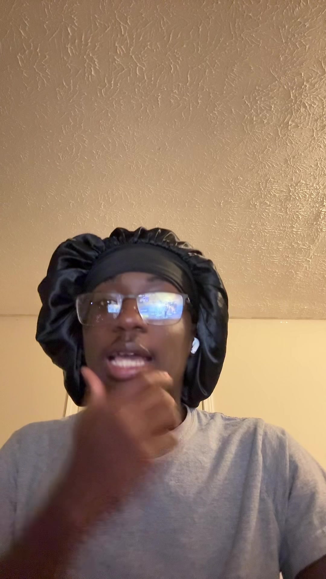 @Y🇬🇭