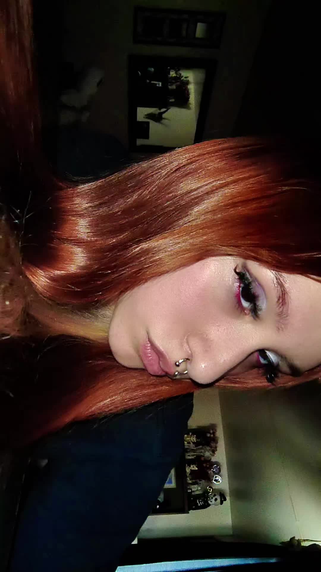 @(눈‸눈)