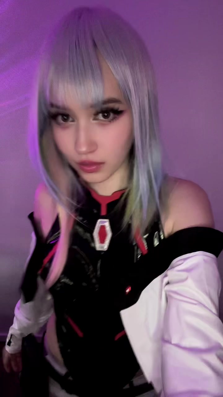 @twitch.tv/ang3lmeow