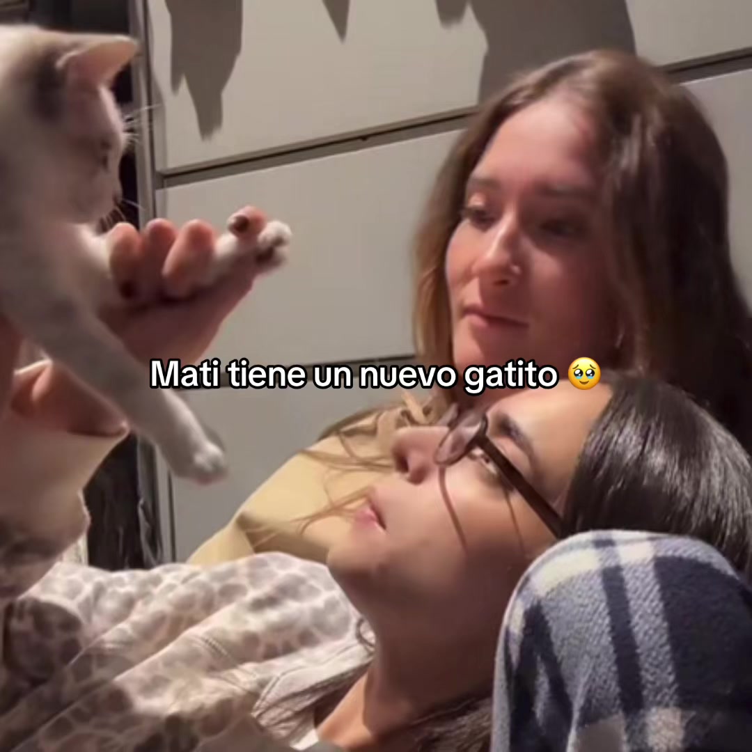 @<3