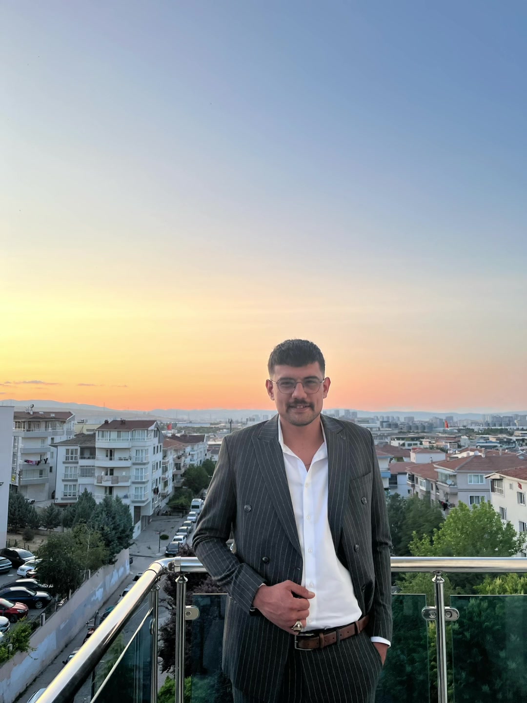 @&Uuml;zeyir G&uuml;l