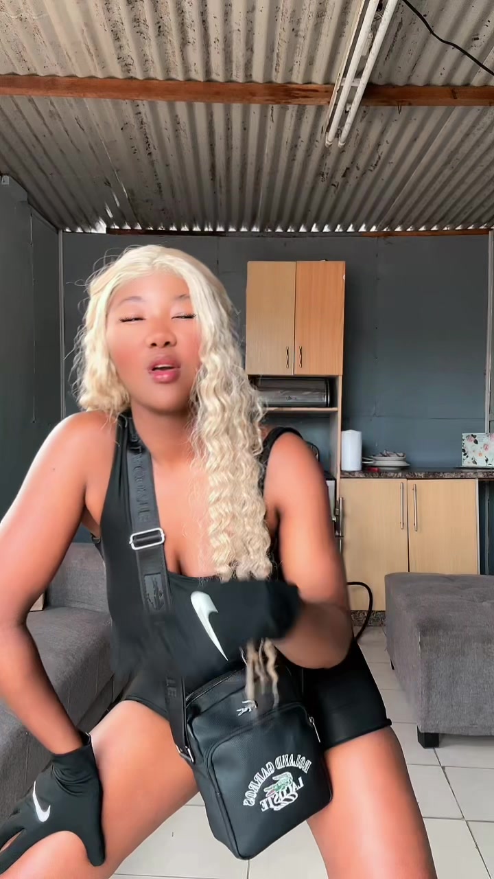 @Esethu_Mei
