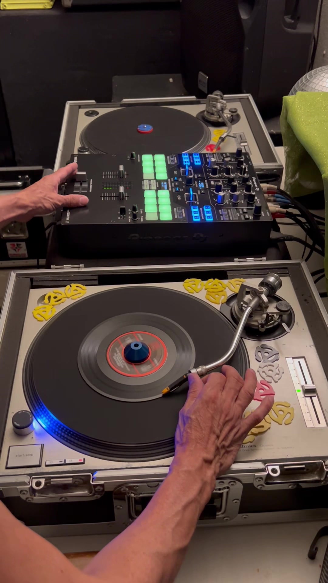 @DJ V