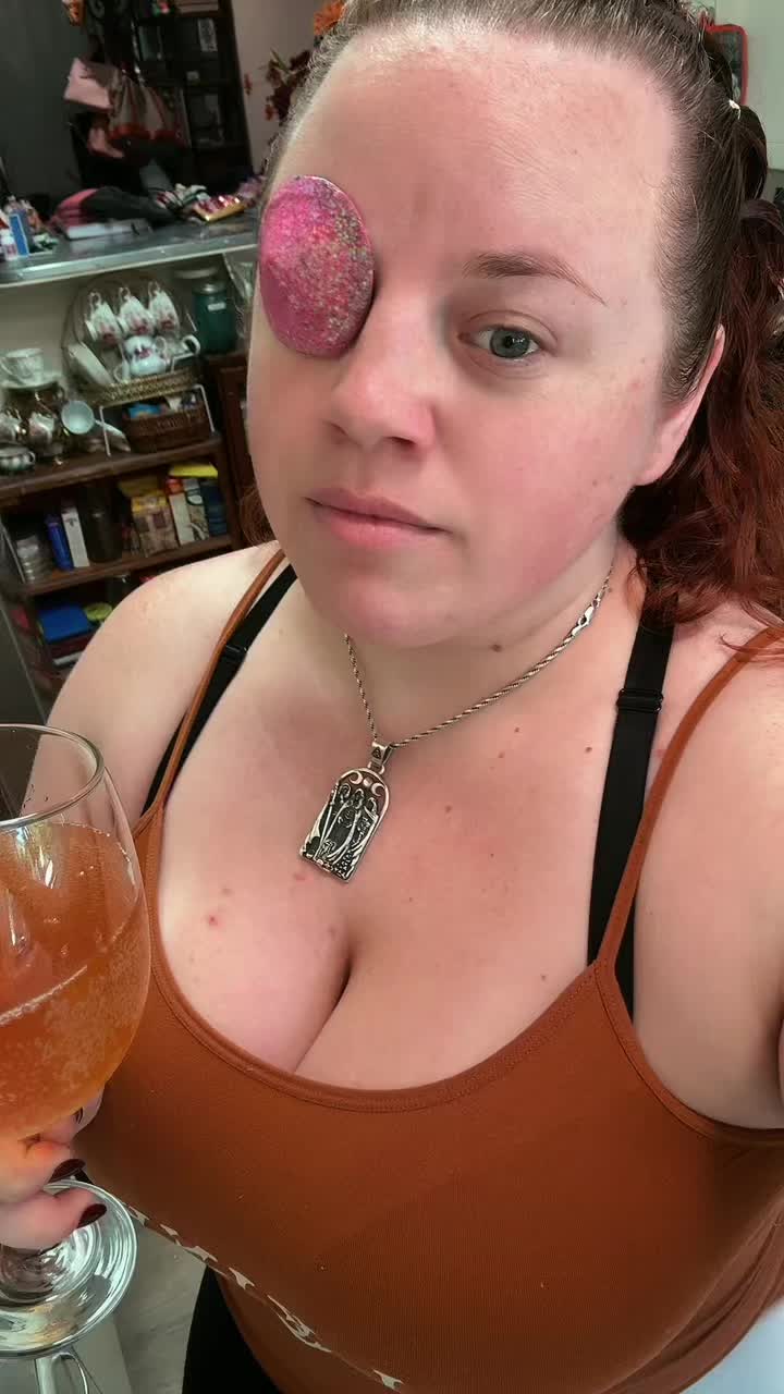 @LadyDelisha