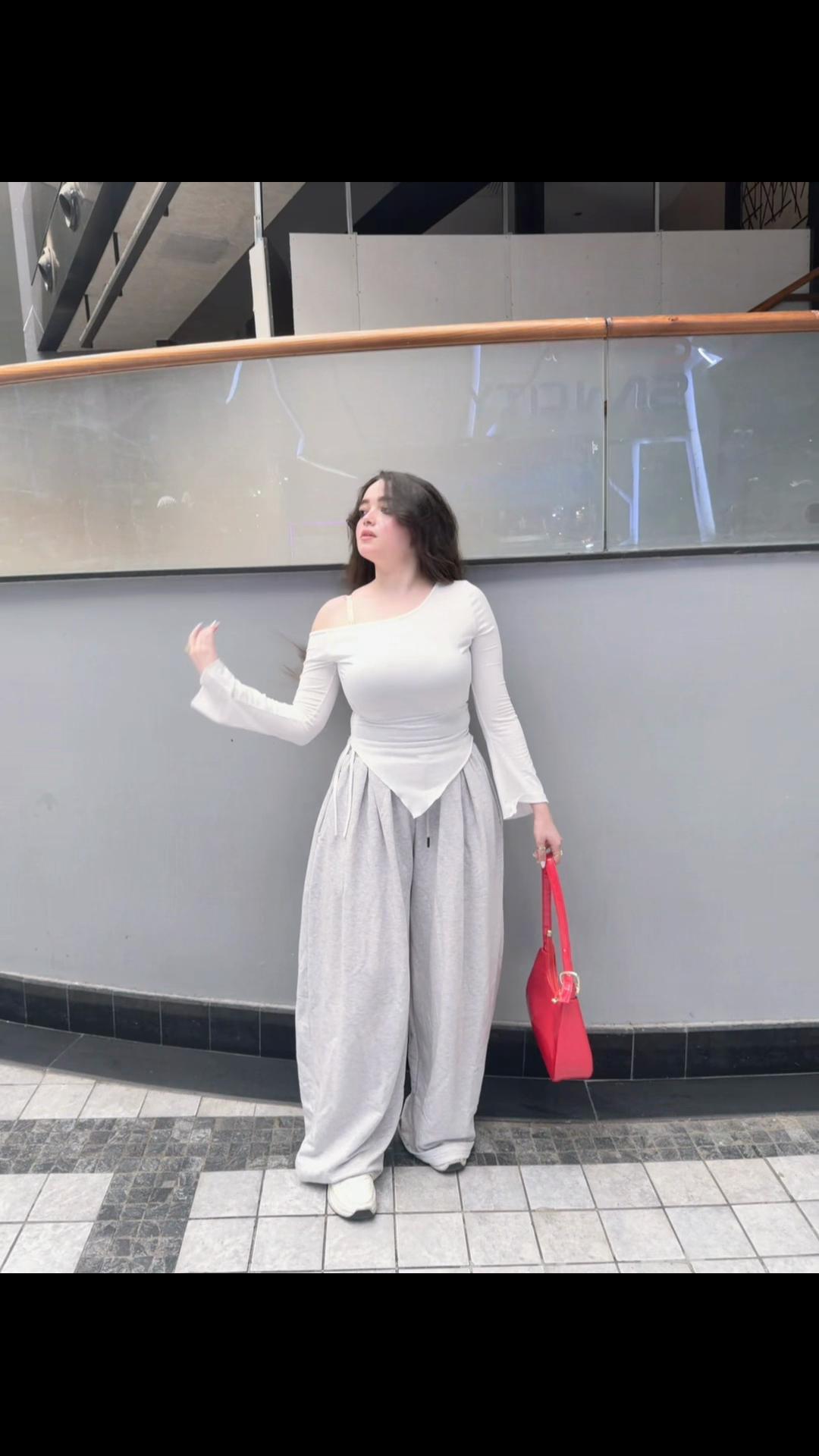 @jomanahany166
