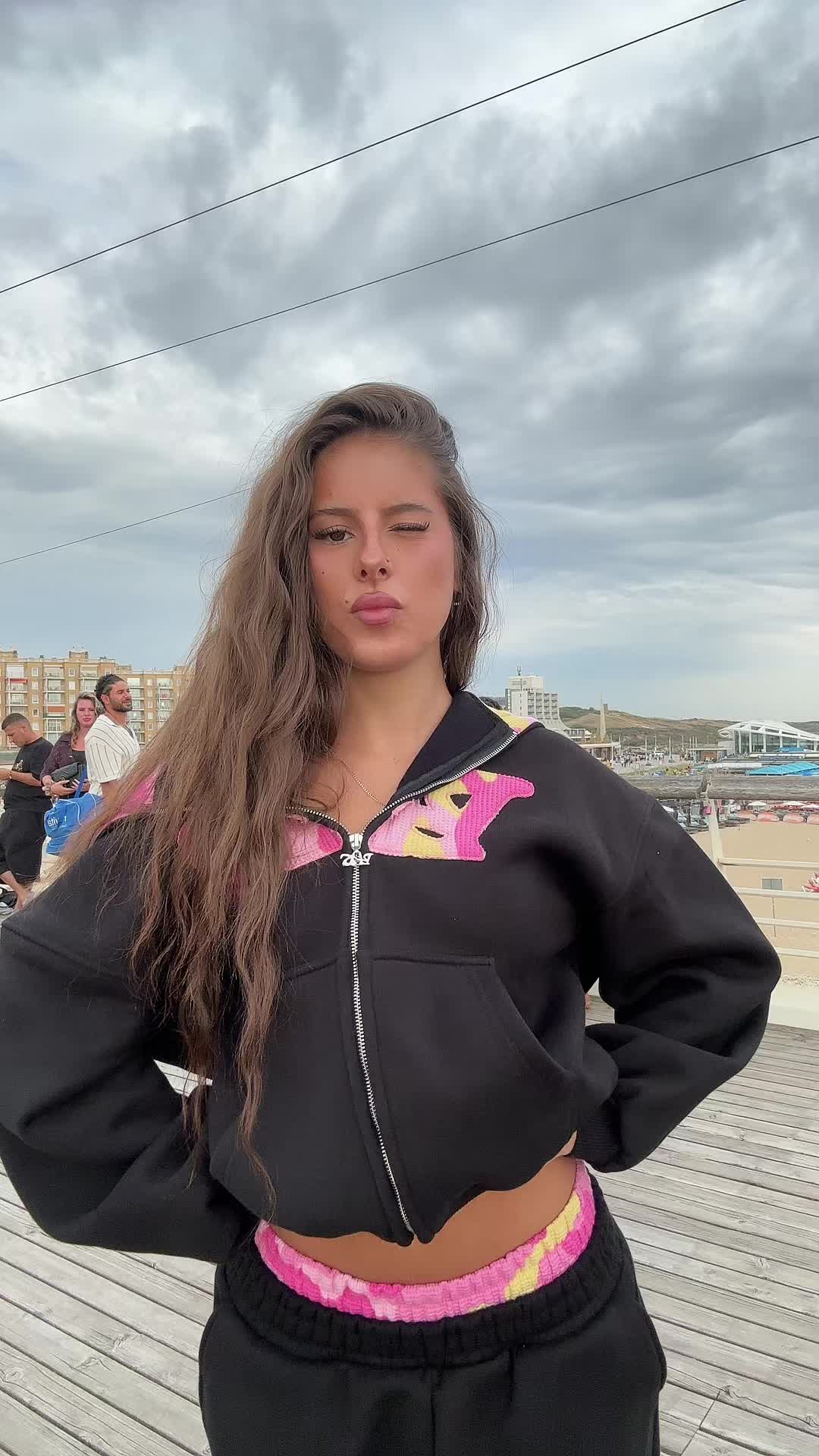 @Juliette🇨🇺