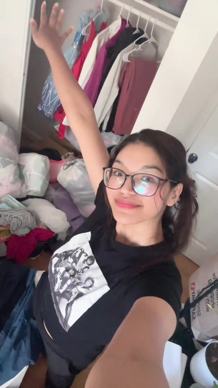 @Chyashi👉😊