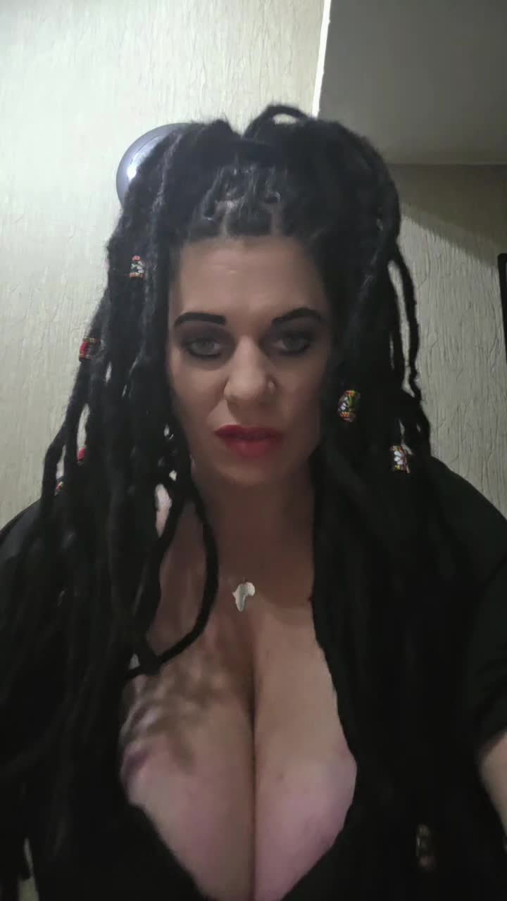 @Nadine Anna Ebanga Meyanga