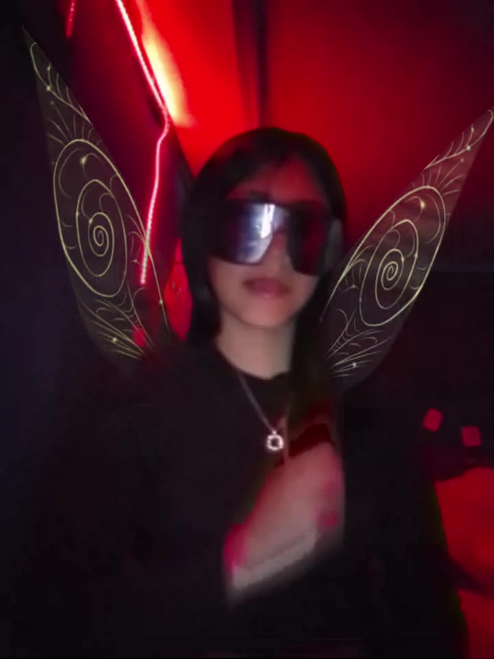 @L&auml;_cH&iuml;N&auml;&dagger;💯