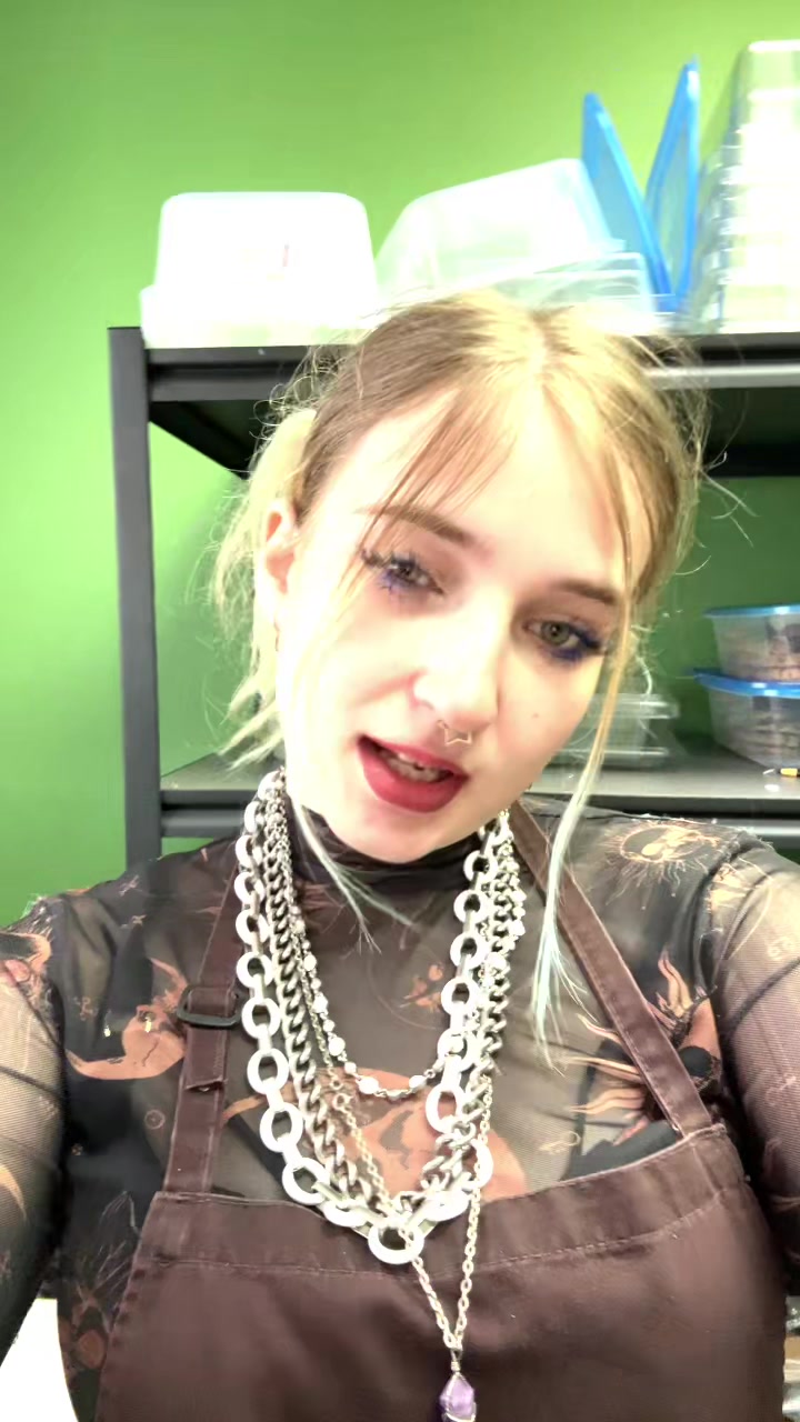 @️Julie