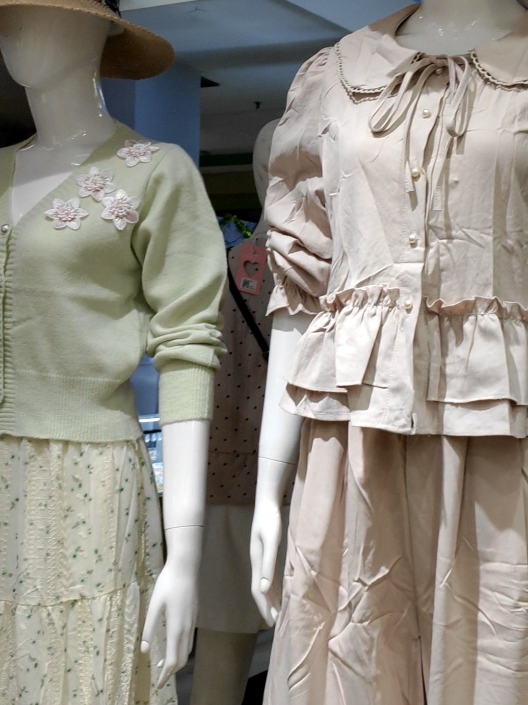 @QUEENSHA AND UWIE FASHION
