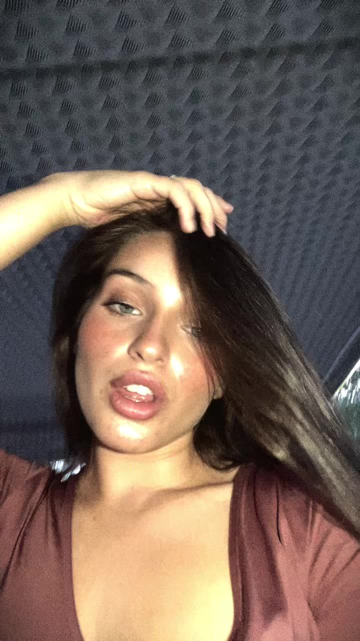 @𝒩𝒶𝑜𝓂𝒾𝑒 𝓌𝒾𝓃𝓉𝑒𝓇𝓈𝓉
