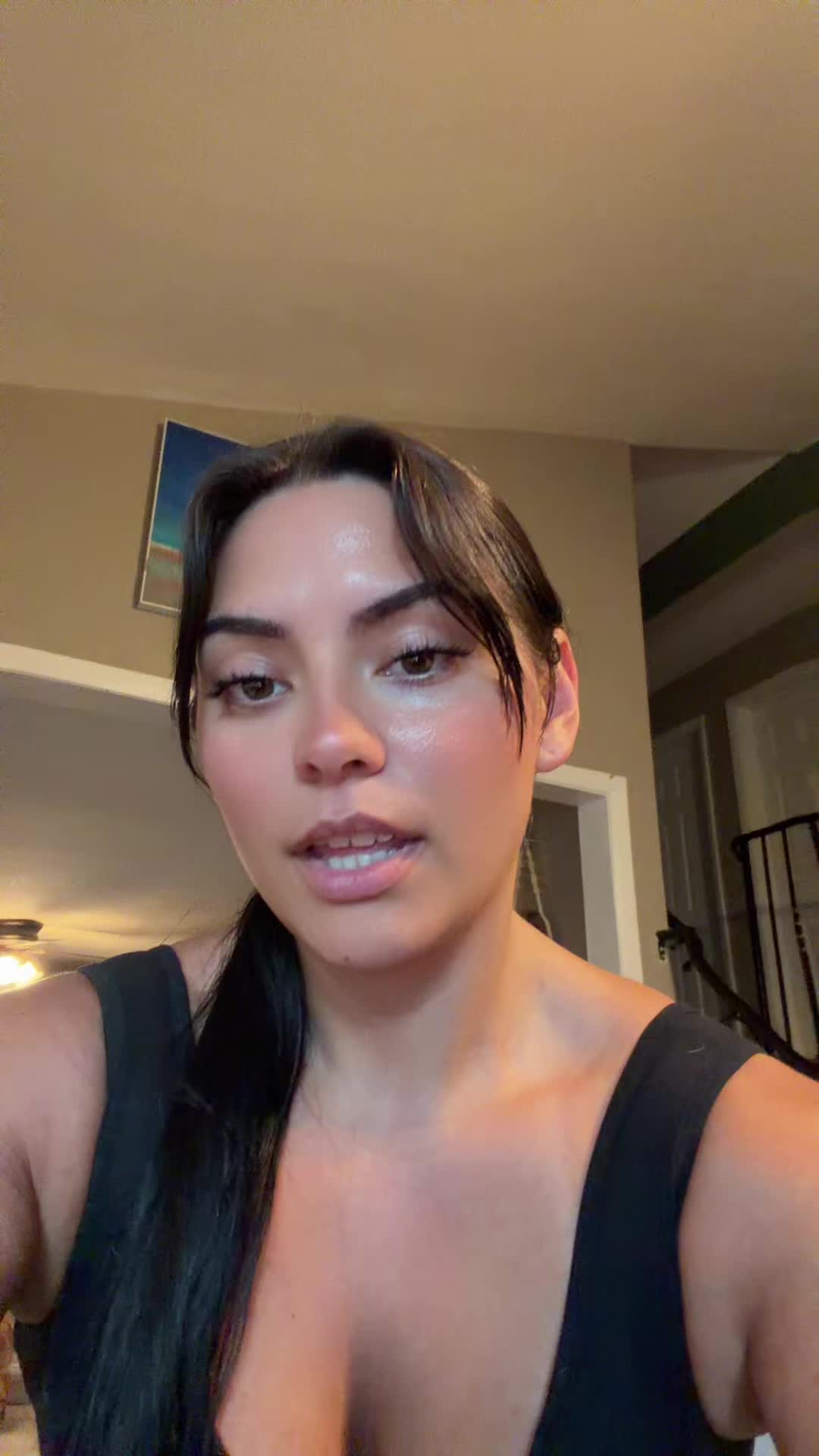 @Selfcarewithkarissa