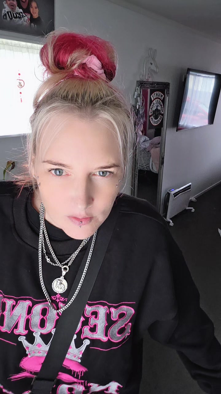@Mz Jade-Demelza