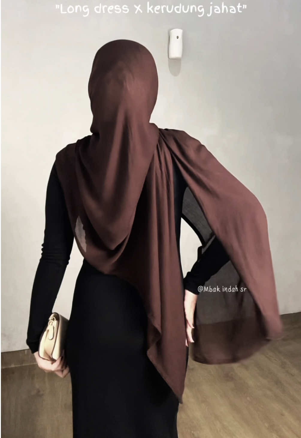 @MBAK INDAH SR