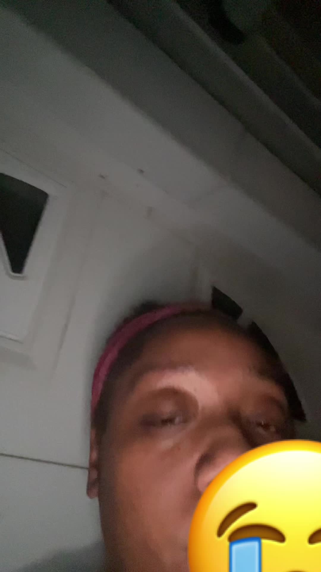 @Dee_nuggss