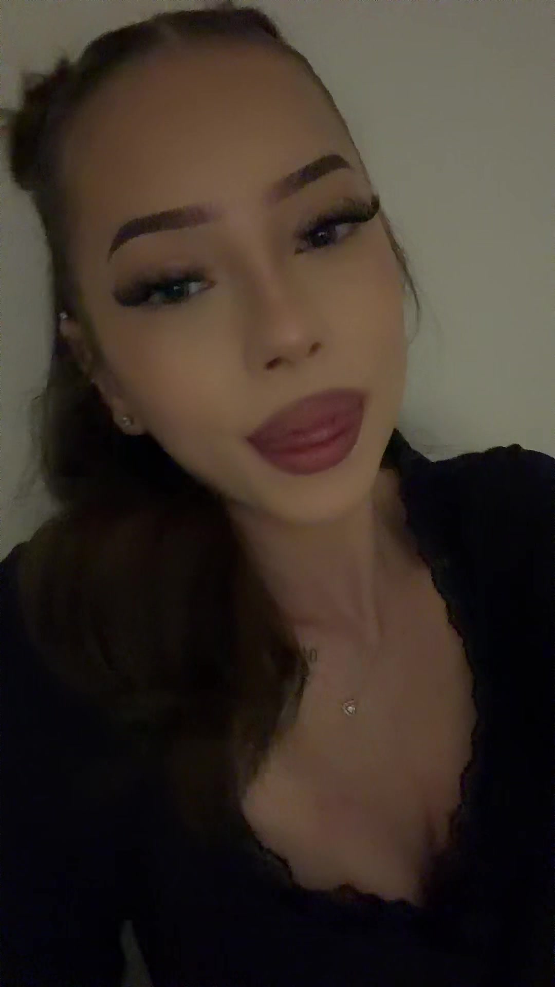 @𝓞𝓵𝓲𝓿𝓬𝓲𝓪