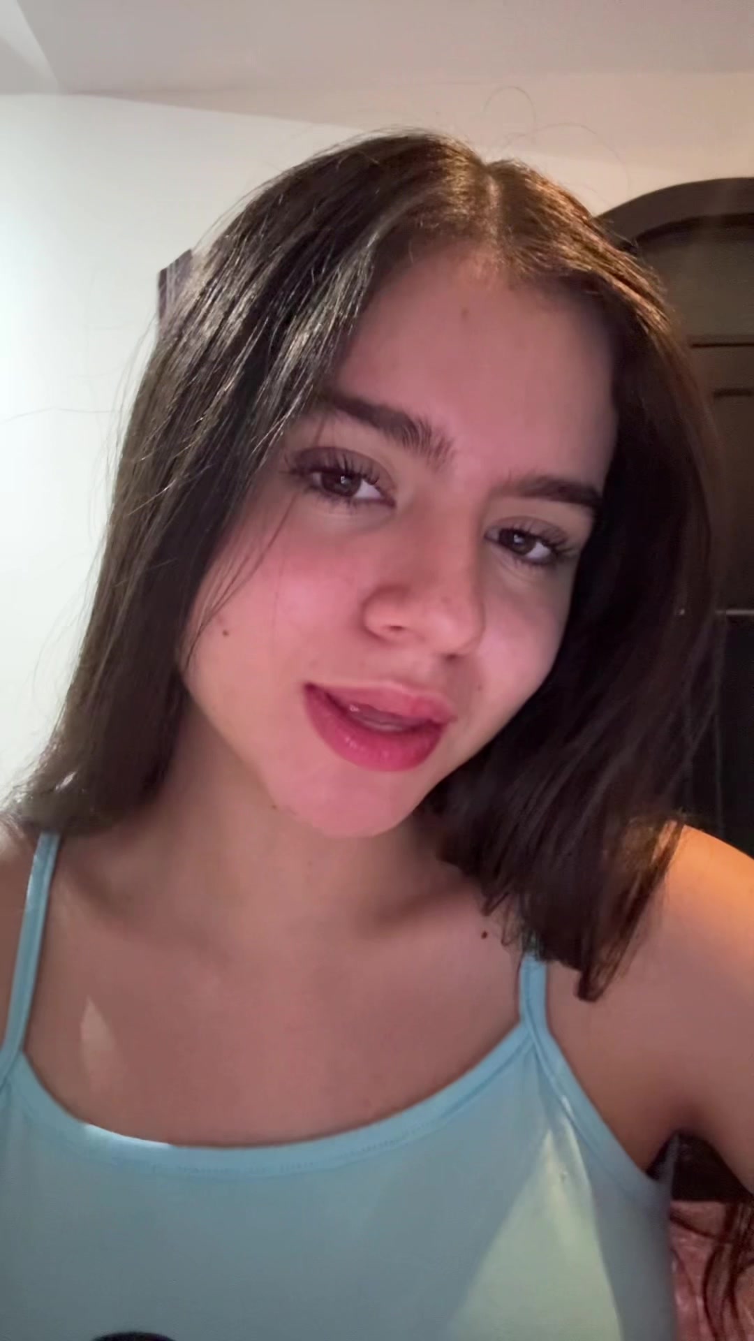 @𝐴𝑛𝑦𝑒𝑙𝑖𝑛𝑎