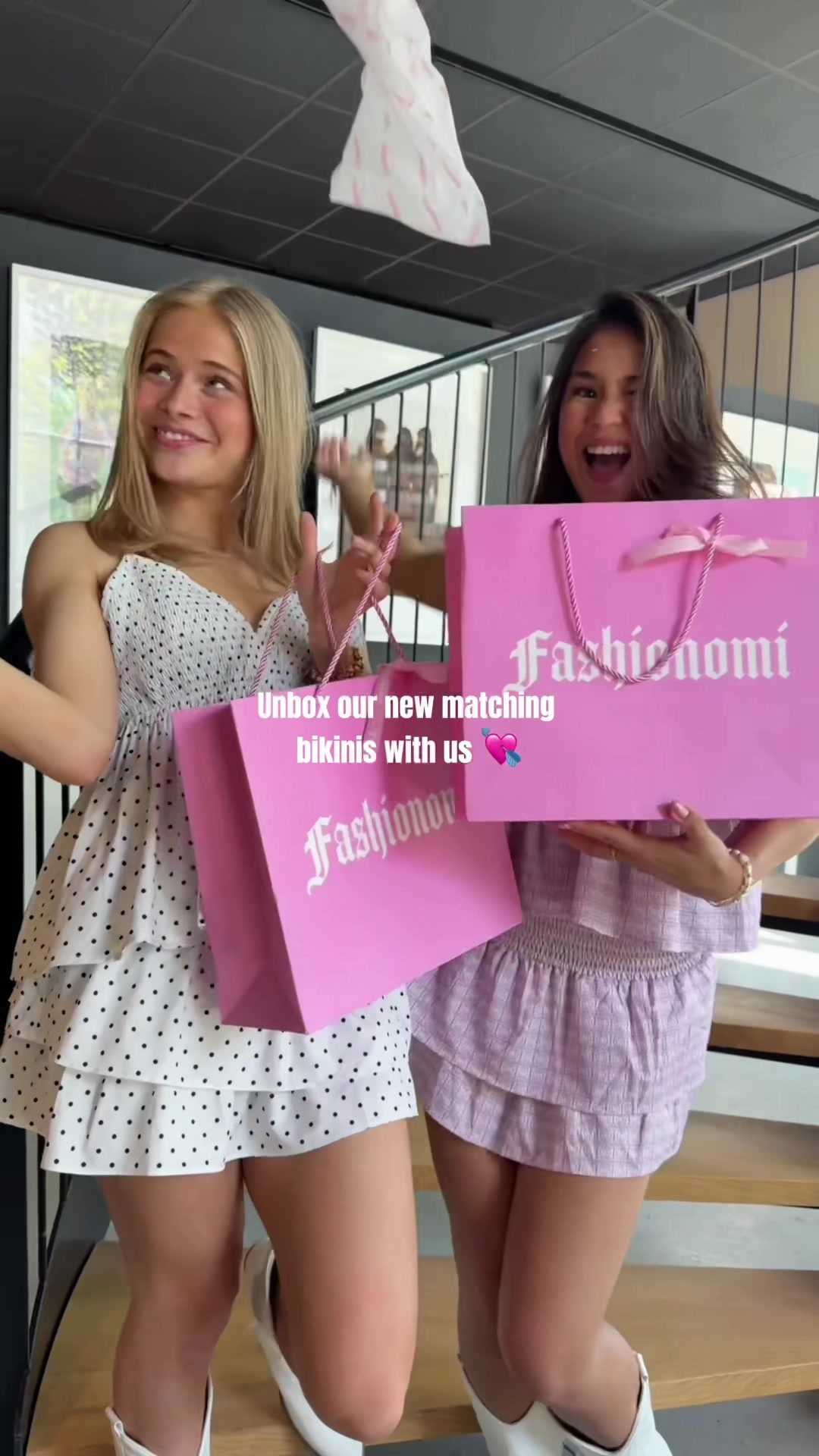 @Fashionomi