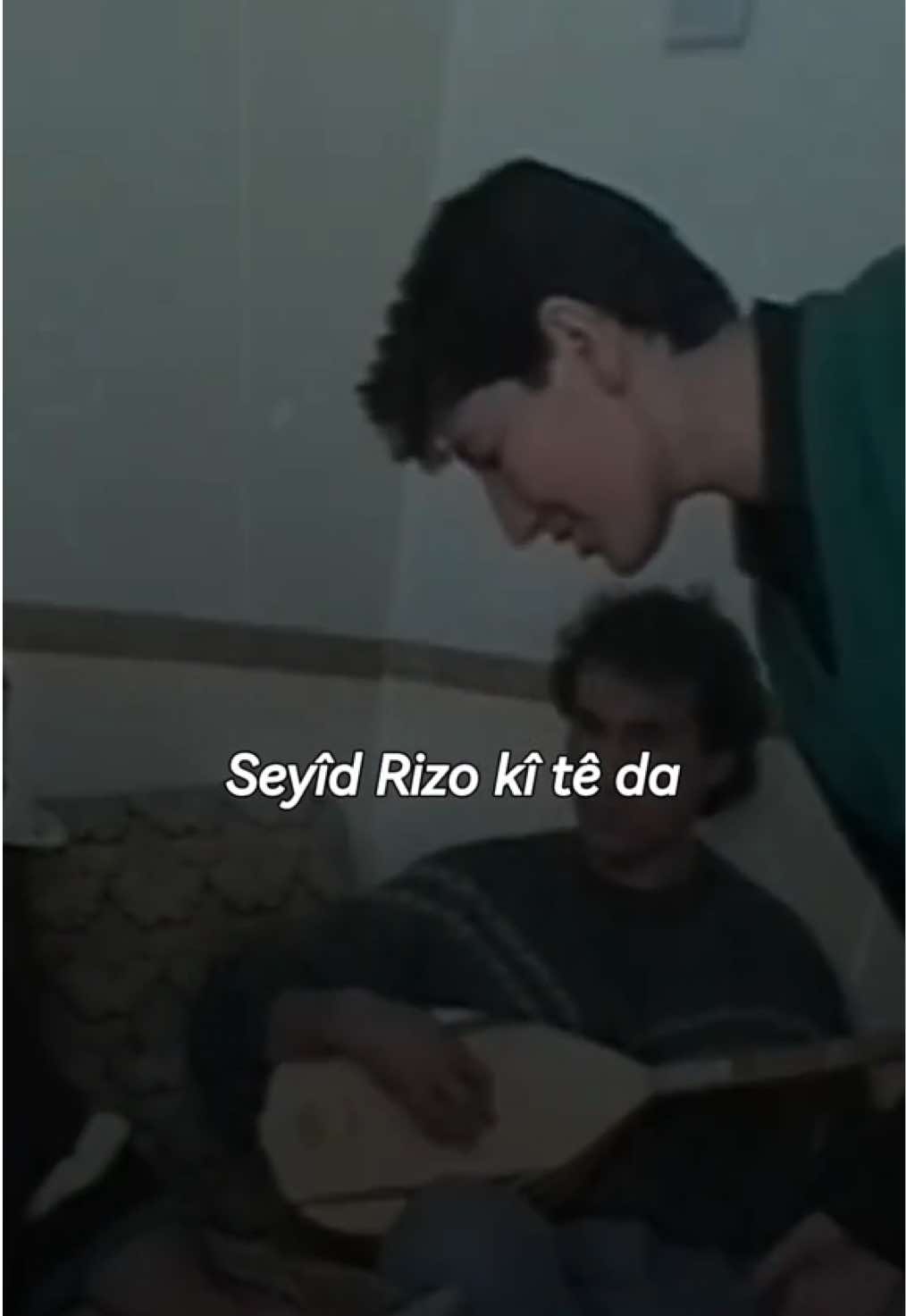 @Stran&ecirc; Azad&icirc;
