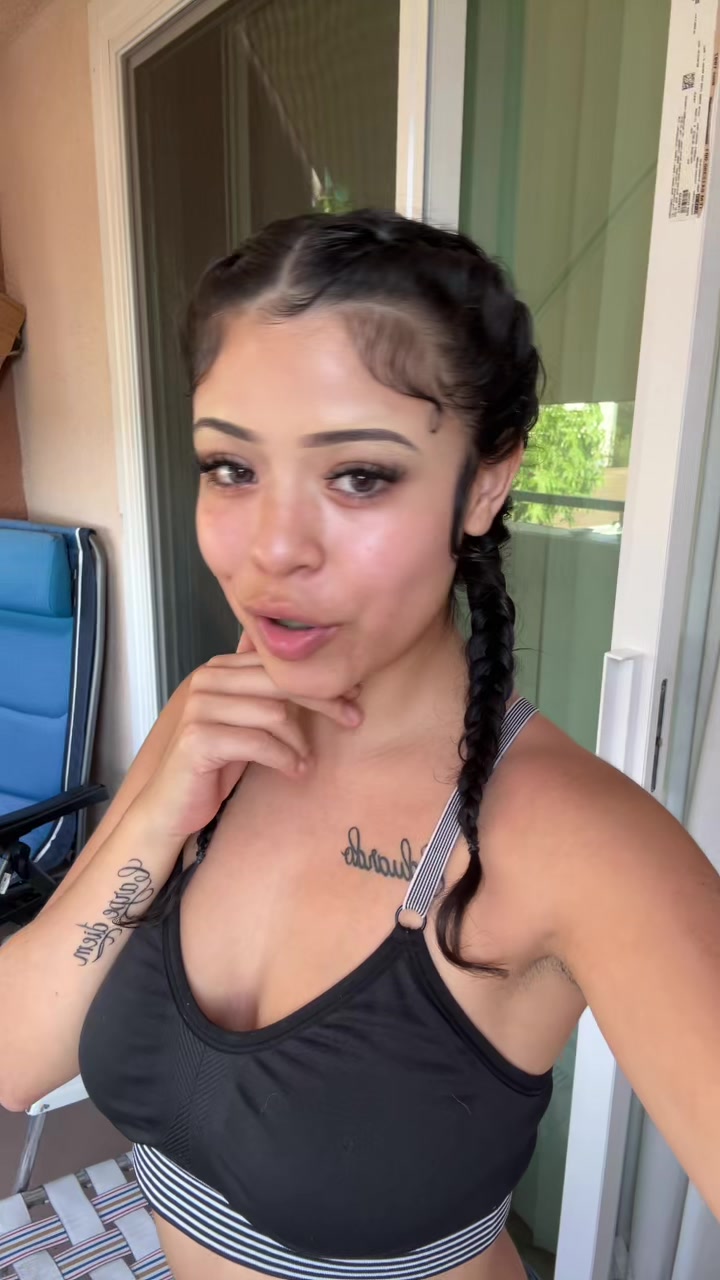 @smoovewit