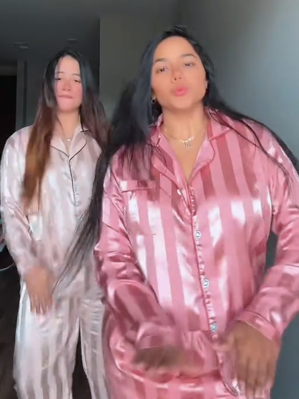 @Clara Sleepwear