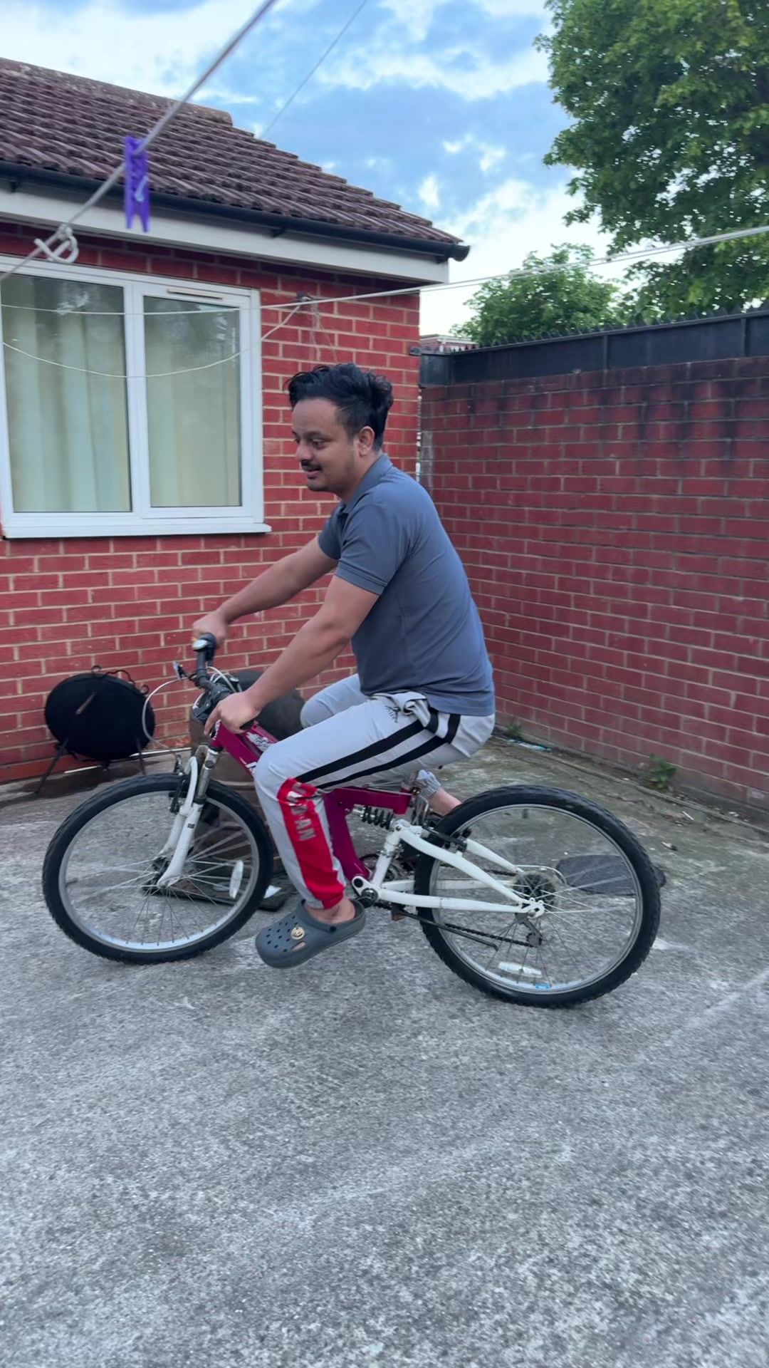 @Prashant Sindhuliya 🇳🇵 🇬🇧
