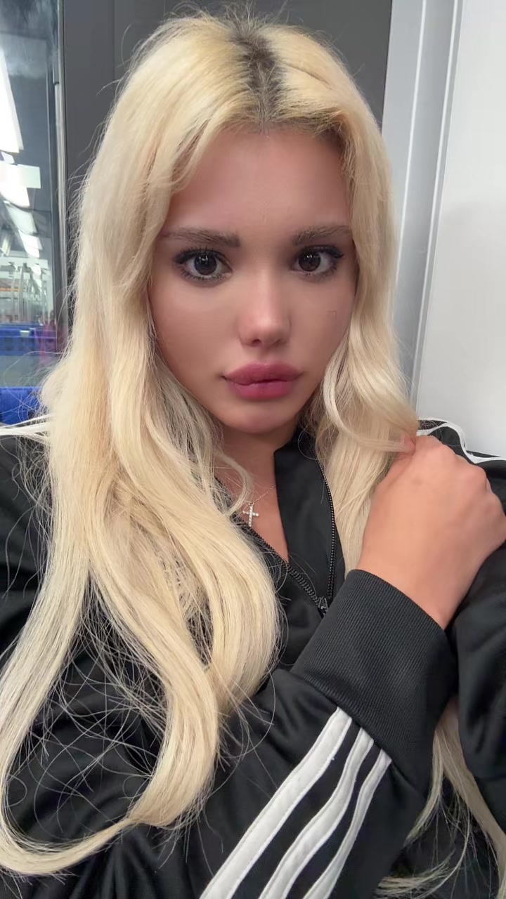 @krankebarbie