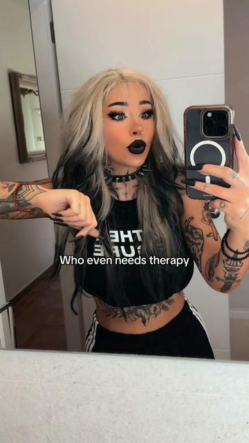 @Em🖤
