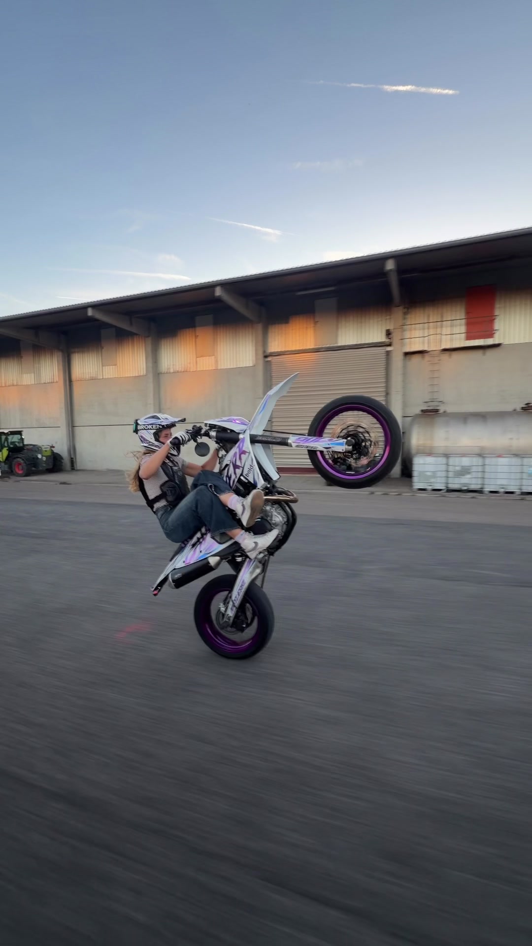 @Wheelie Girl