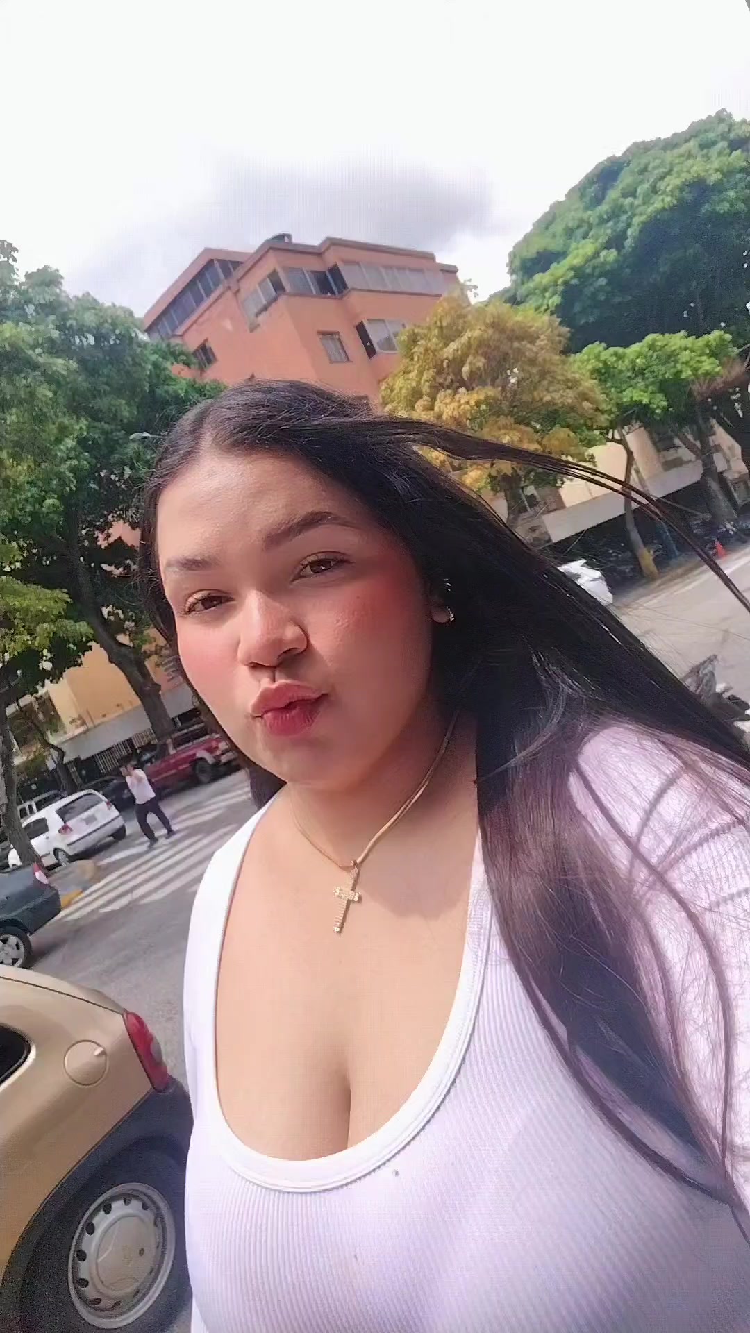 @Vale.🦋 .