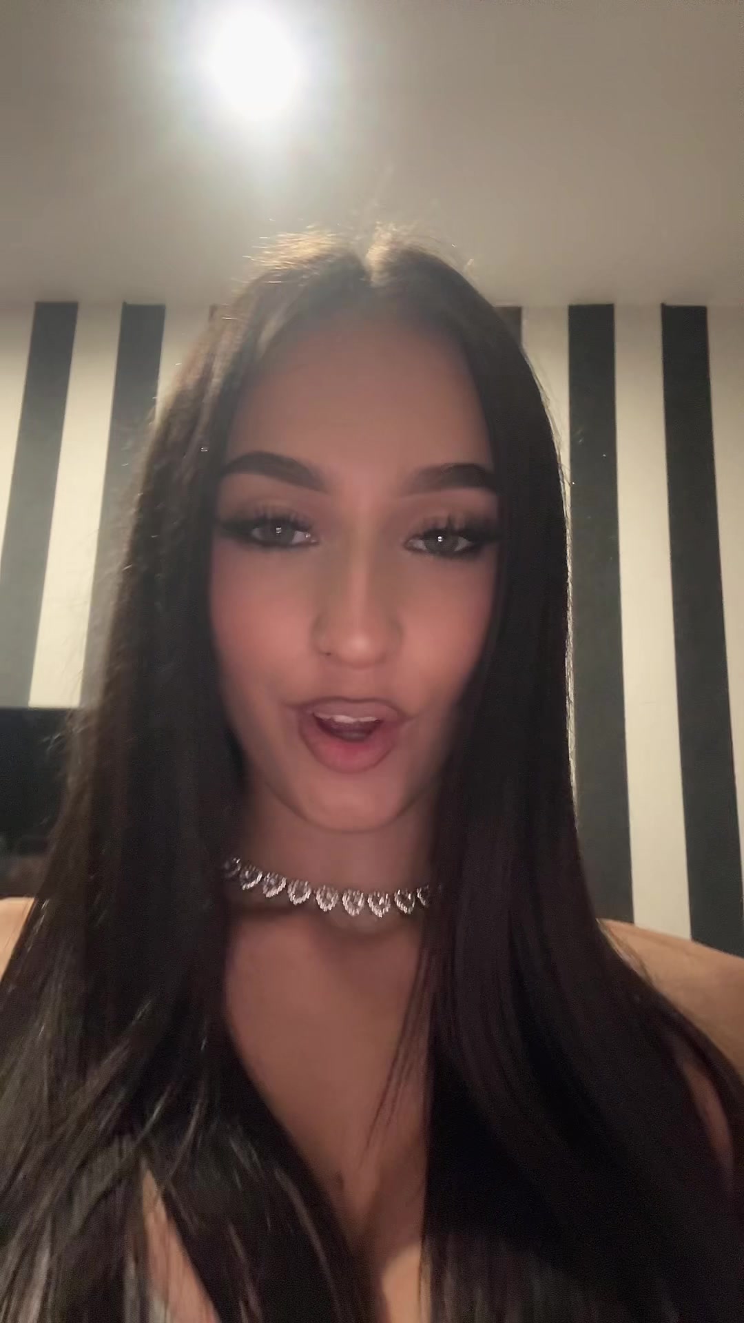 @𝐄𝐦𝐢𝐥𝐲🇫🇷🇵🇱