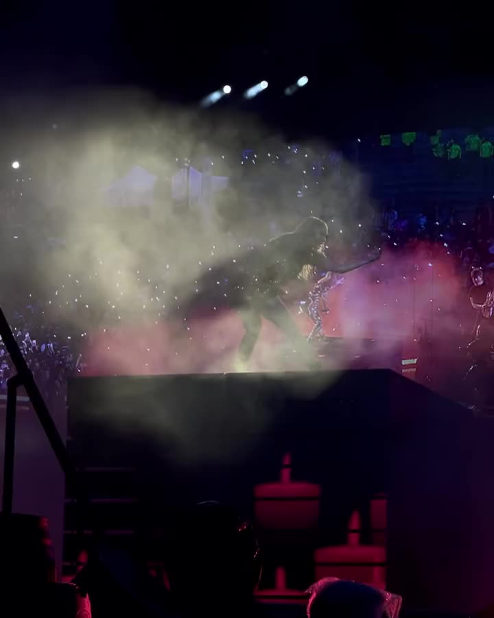 @𓂃꙳⋆videos from the eras tour