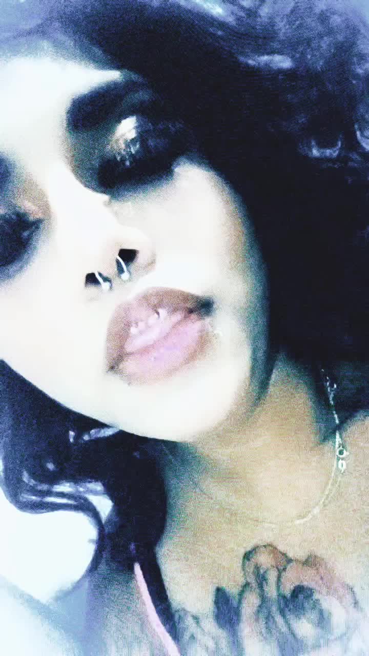 @Kaly MaryJane🦋 420🍃