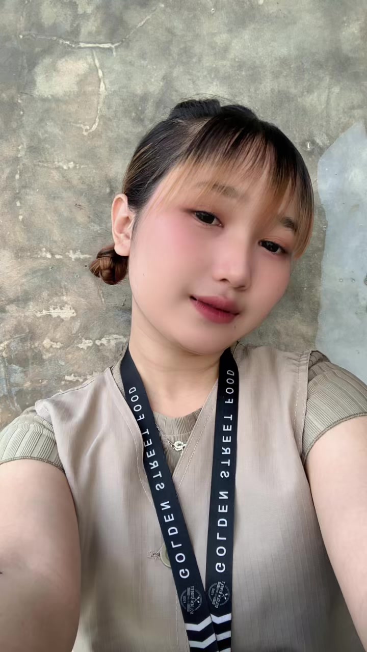 @tisaadrnsyh_