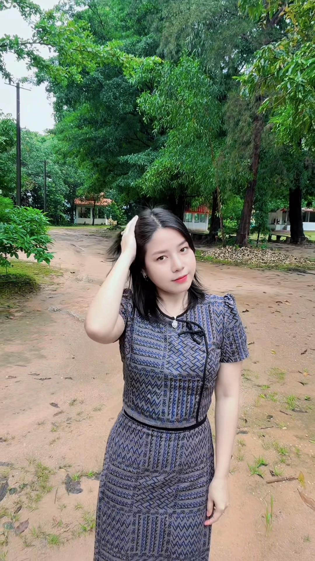 @Nan Shwe YeeðžOfficialð