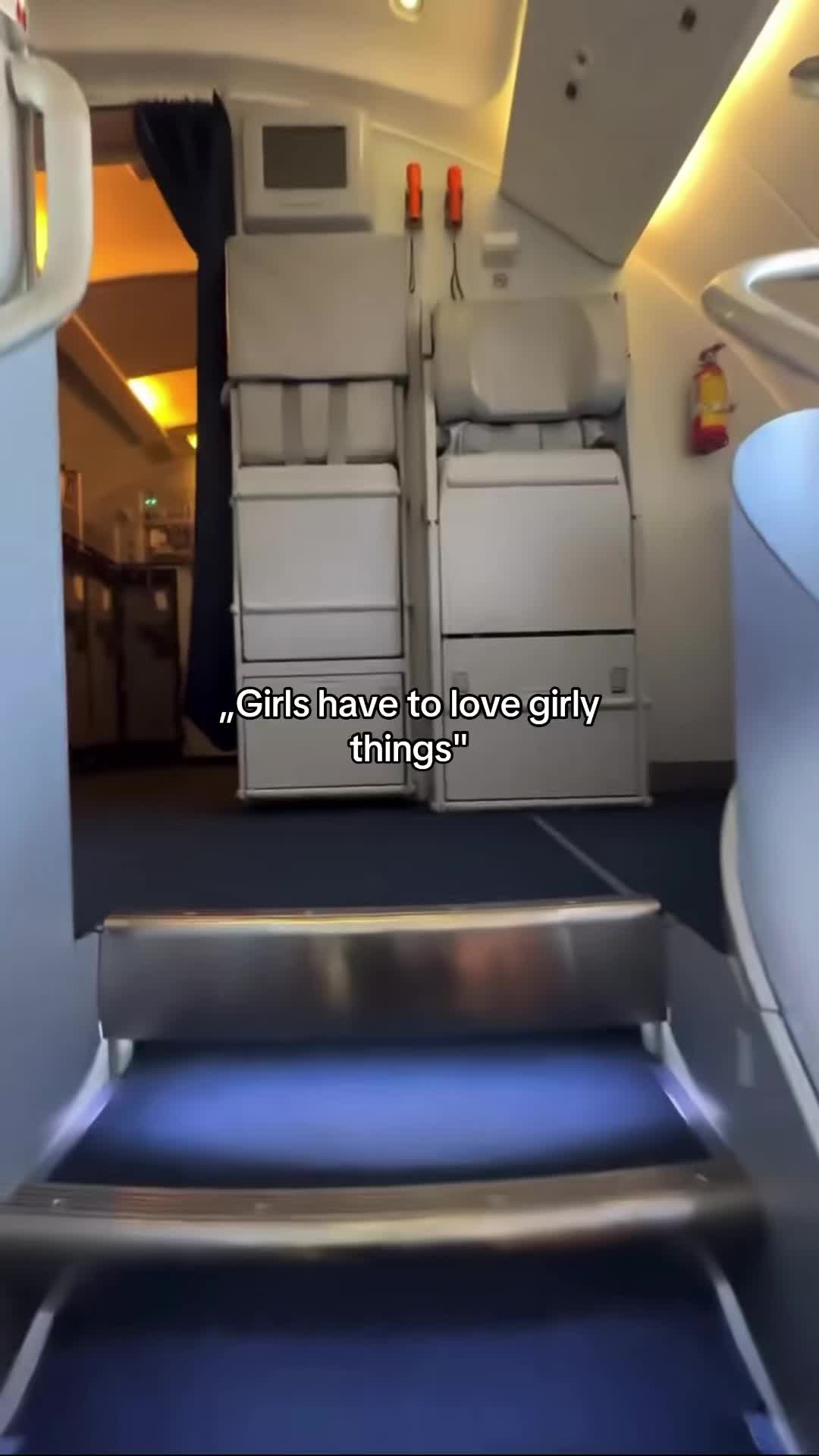 @ℳ𝒾𝒶.✈︎