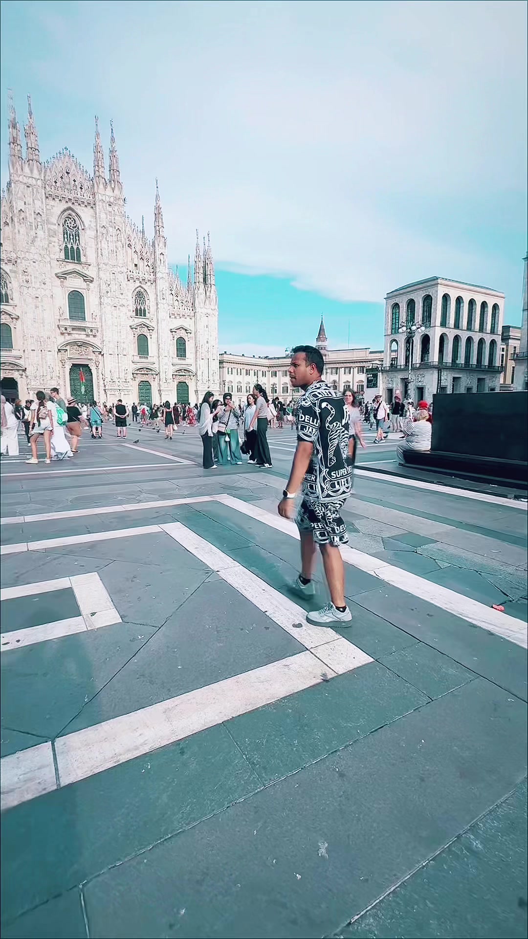 @Travelling with mukidđ¨đ