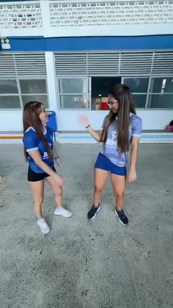 @closemyeyesandfallintoyou