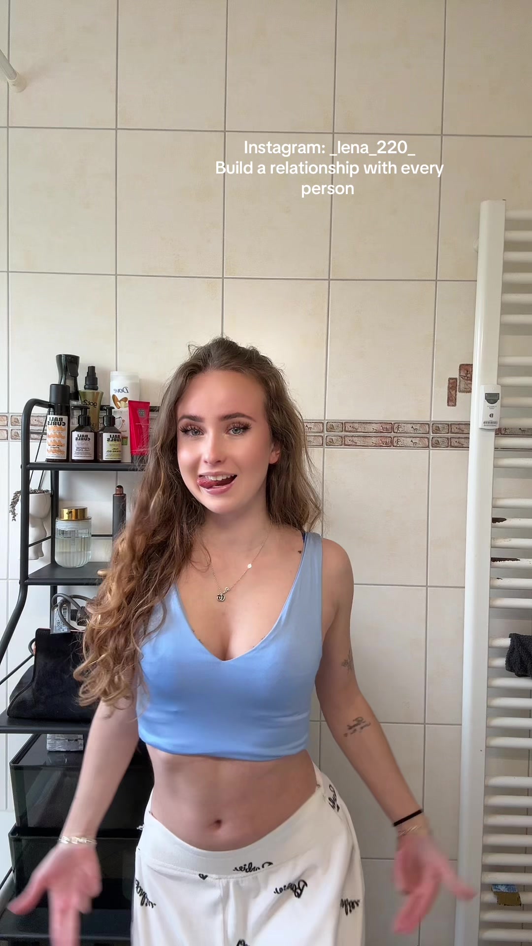@L e n a