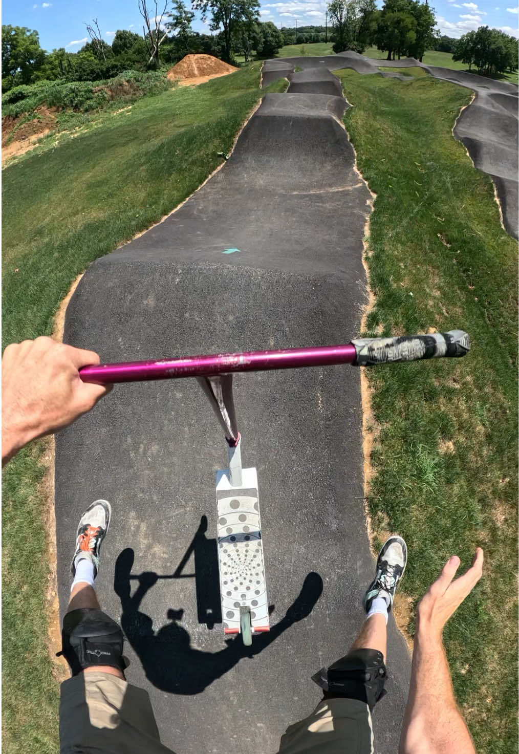 @ʞɹɐlɔ ᴉɐʞ