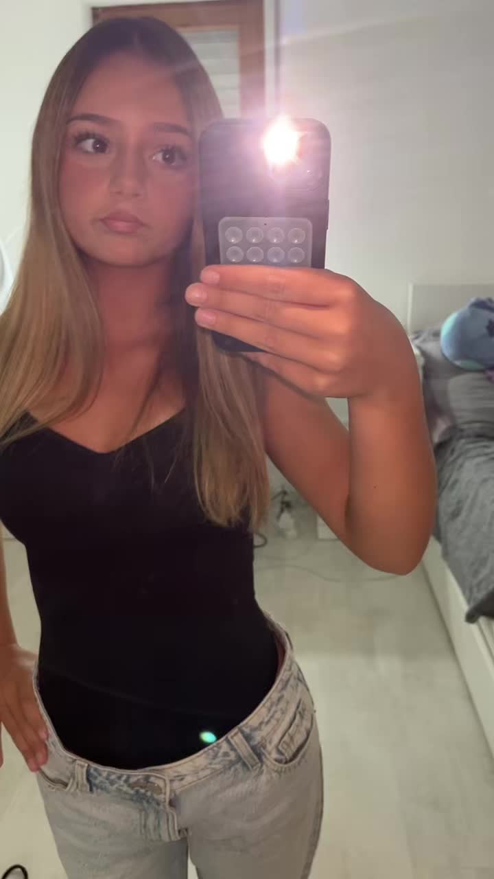 @&alpha;ℓєѕѕ&iota;&alpha;