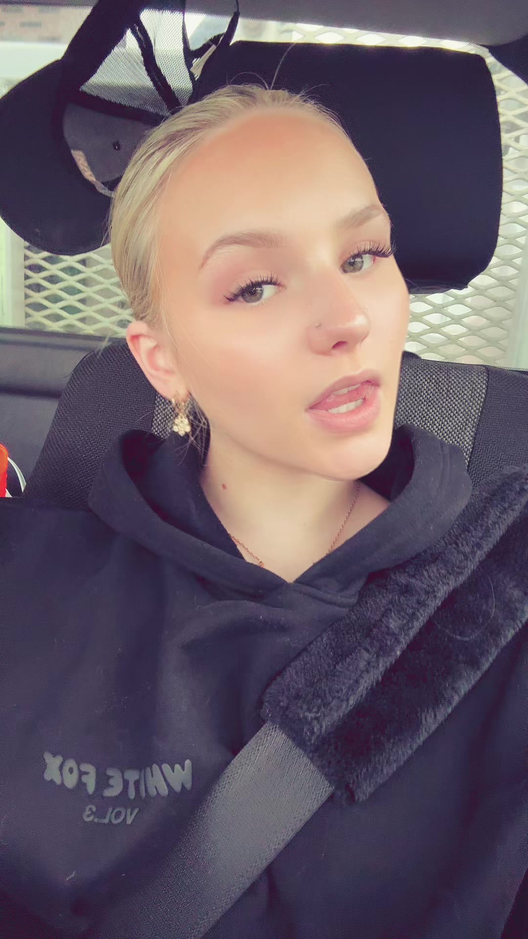 @Mik🪼
