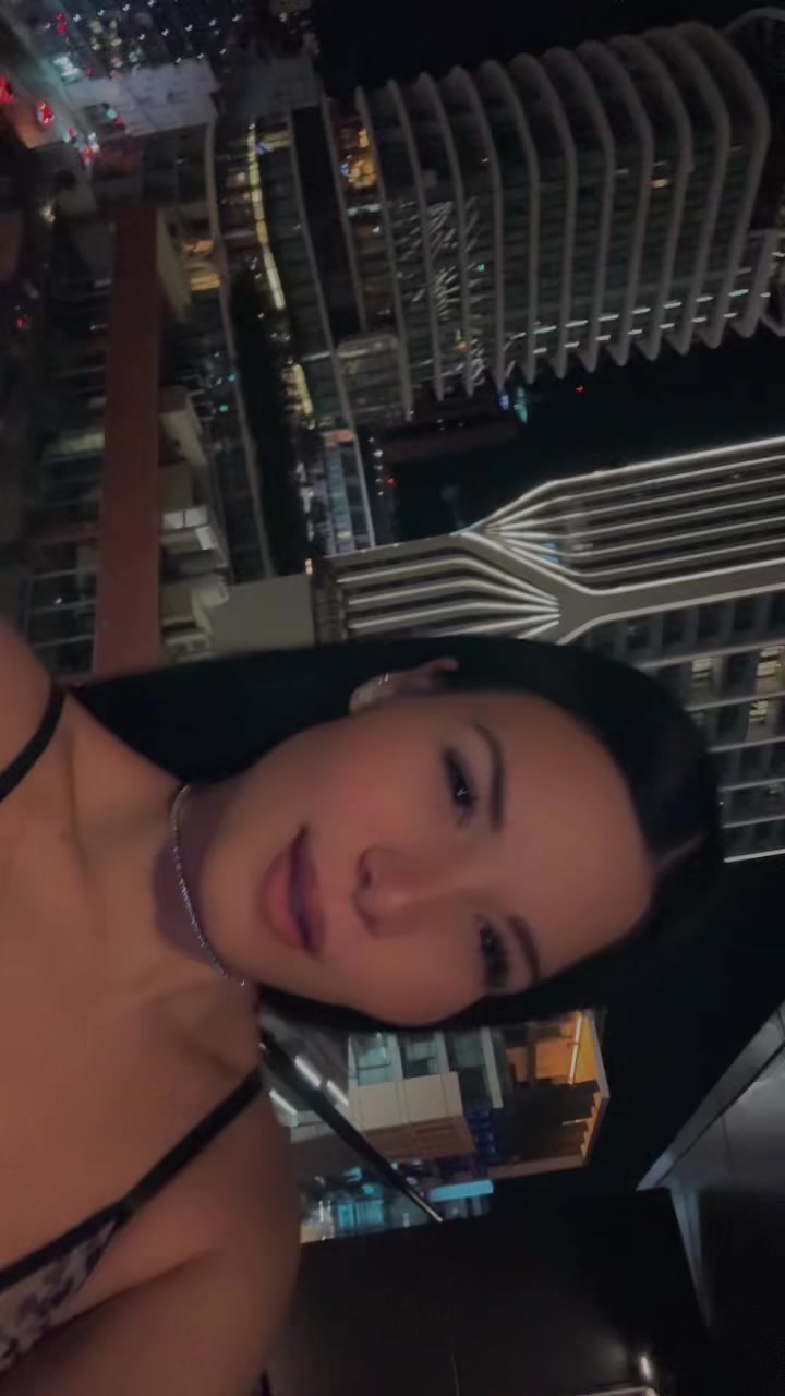 @AngelaDeMaria