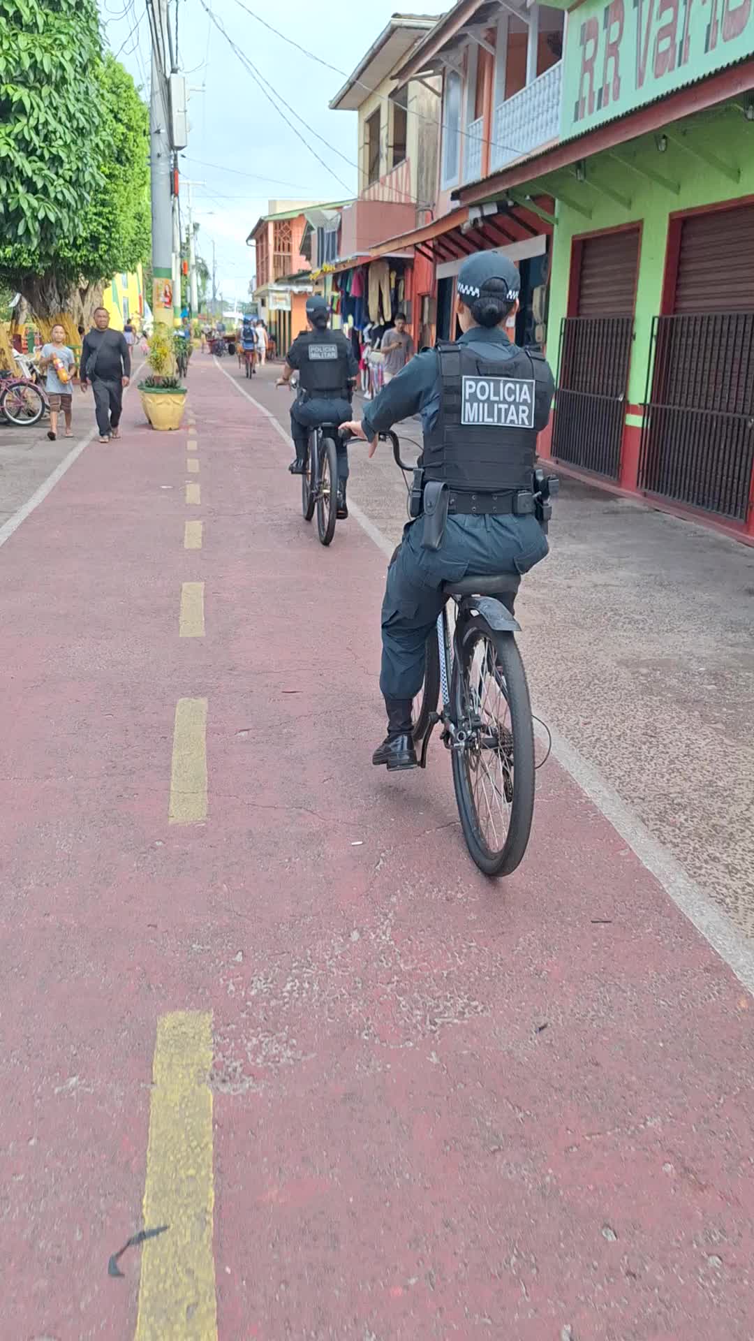 @Marquinho 👮🏽♂️ ◣★◥