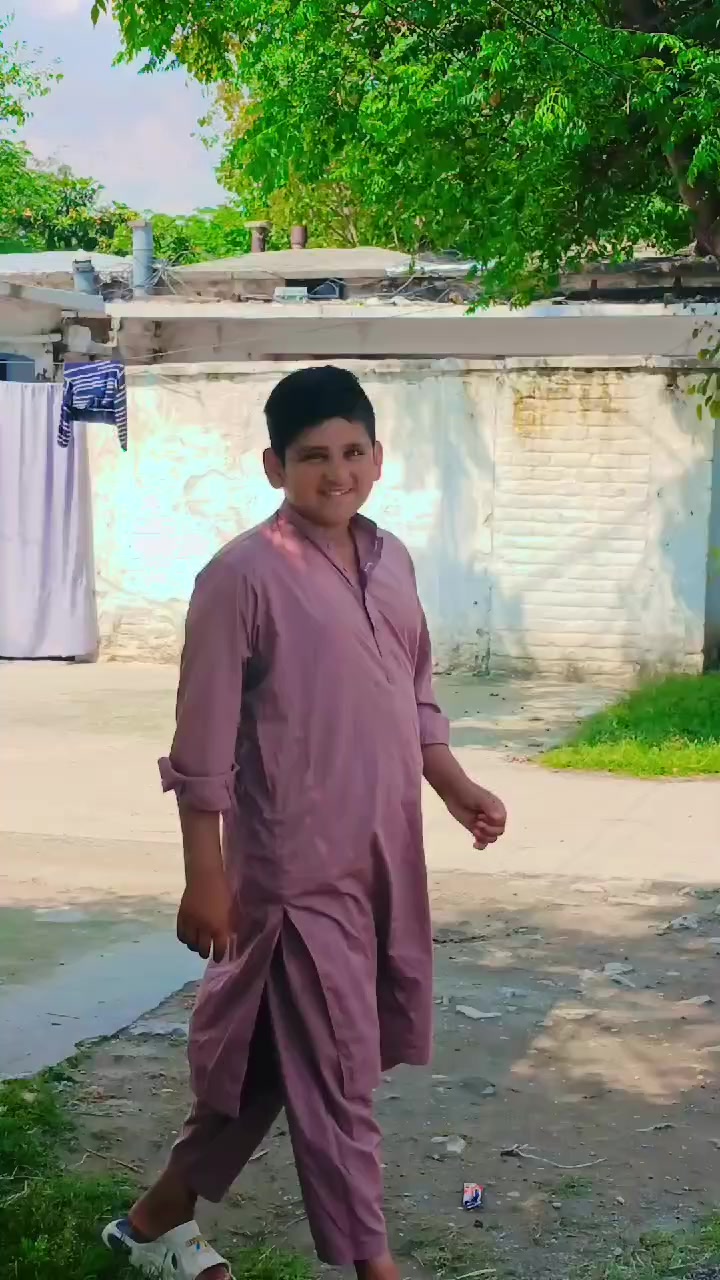 @MUZAMIL RAJPOOT👀🫀