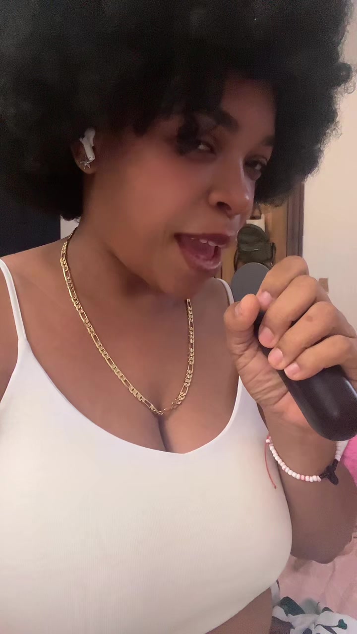 @la negra 😍😍🦋🦋🦋