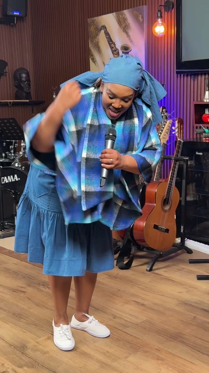 @MmaAusi