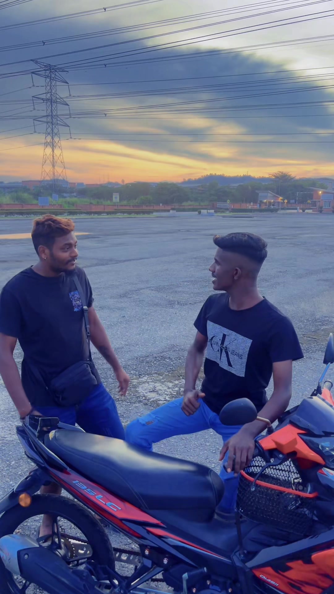 @THIRU🕷️