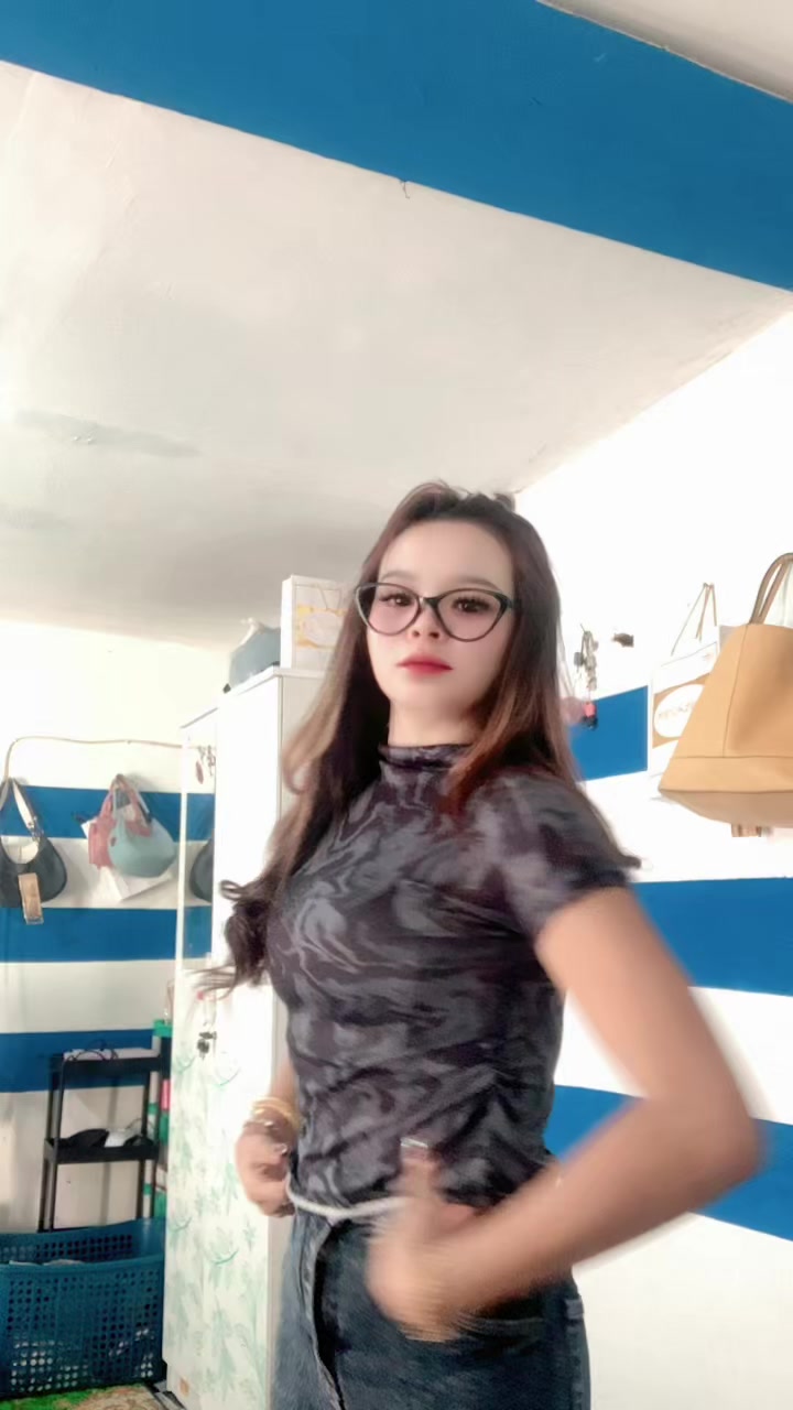 @cici192807
